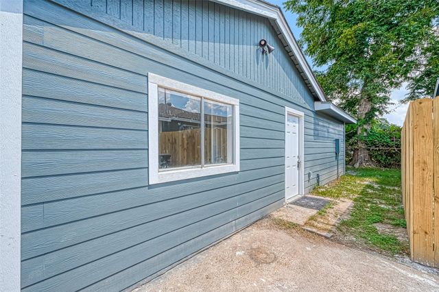 6715 Victoria Street, Houston, TX 77020