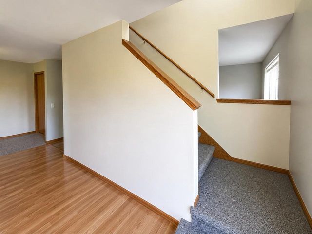 809-811 Vista Ridge Drive, Mount Horeb, WI 53572