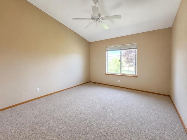 809-811 Vista Ridge Drive, Mount Horeb, WI 53572