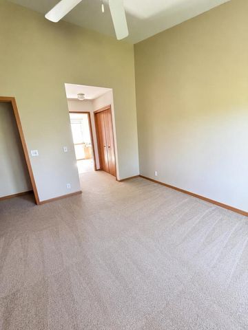 809-811 Vista Ridge Drive, Mount Horeb, WI 53572
