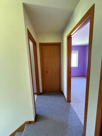 809-811 Vista Ridge Drive, Mount Horeb, WI 53572