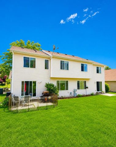 809-811 Vista Ridge Drive, Mount Horeb, WI 53572