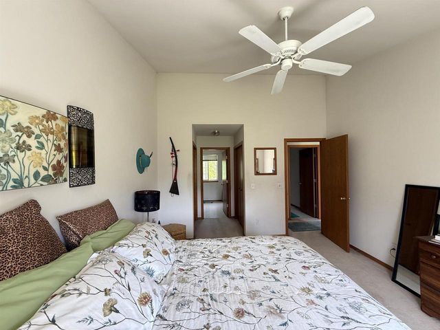 809-811 Vista Ridge Drive, Mount Horeb, WI 53572