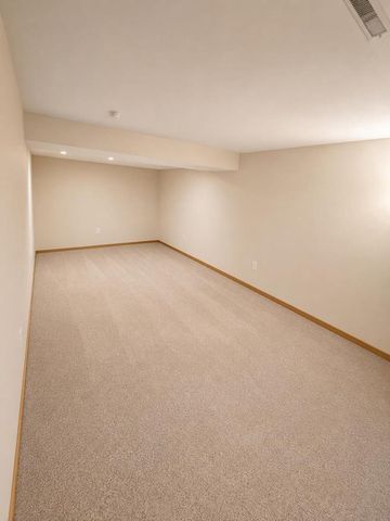 809-811 Vista Ridge Drive, Mount Horeb, WI 53572