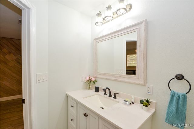 3559 S Michigan Boulevard, Homosassa, FL 34448