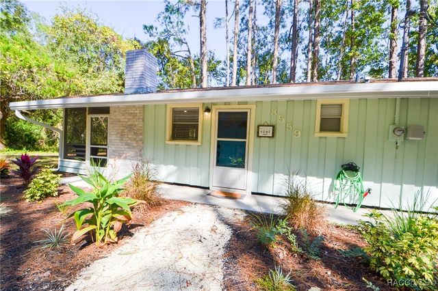 3559 S Michigan Boulevard, Homosassa, FL 34448