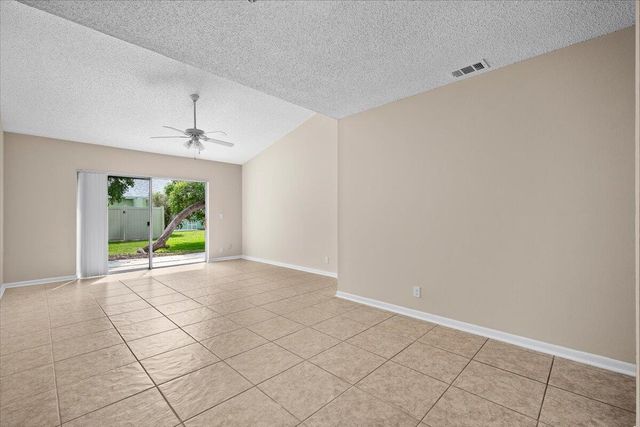 144 Deerfield Court, Jupiter, FL 33458