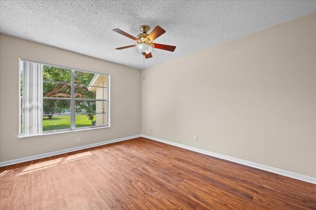 144 Deerfield Court, Jupiter, FL 33458