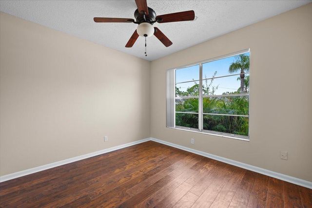 144 Deerfield Court, Jupiter, FL 33458