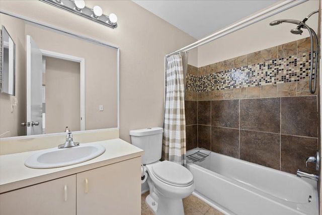 144 Deerfield Court, Jupiter, FL 33458