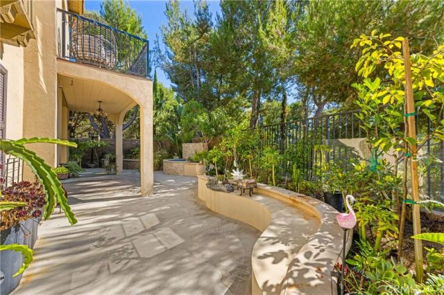 21 ROSE TRELLIS, Irvine, CA 92603