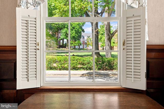 250 PRINCE GEORGE ST, Annapolis, MD 21401