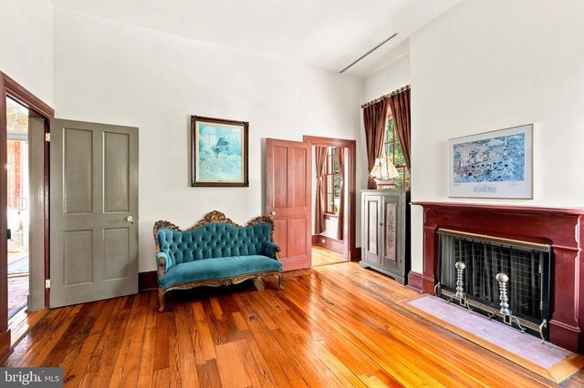250 PRINCE GEORGE ST, Annapolis, MD 21401