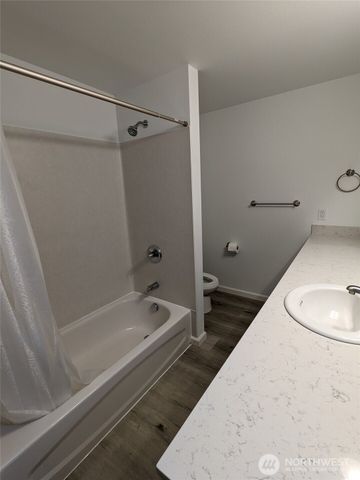 2224 NE 197th Place, Shoreline, WA 98155