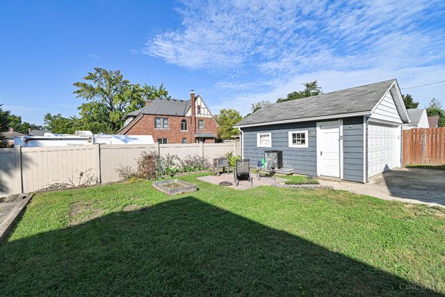 631 Eaton, Hamilton, OH 45013