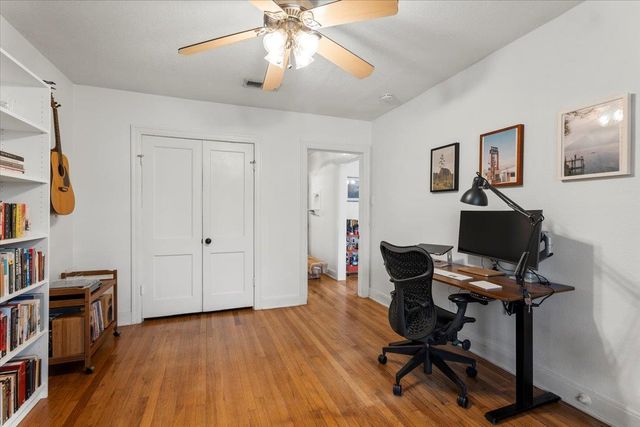 3007 E 18th ST, Austin, TX 78702