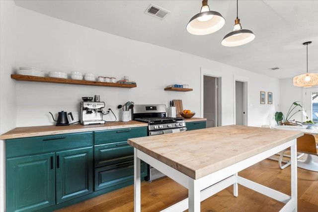 3007 E 18th ST, Austin, TX 78702