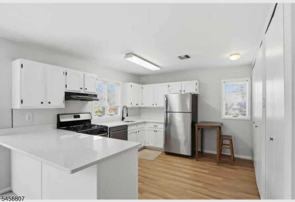 136 Changebridge Rd N8, Montville Twp., NJ 07045 — photo 2