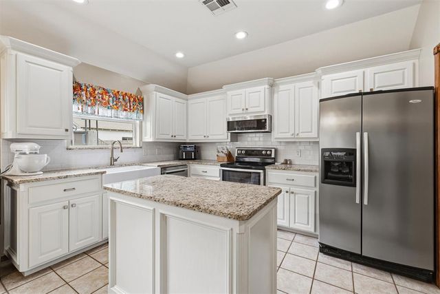 508 N Van Buren Avenue, Blanchard, OK 73010
