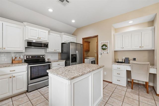 508 N Van Buren Avenue, Blanchard, OK 73010
