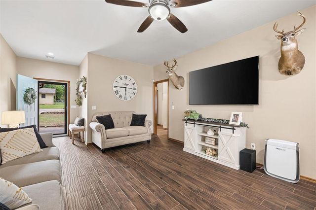 508 N Van Buren Avenue, Blanchard, OK 73010
