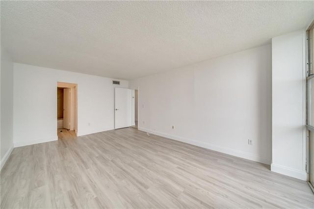 2350 NE 135th Street 1212, North Miami, FL 33181