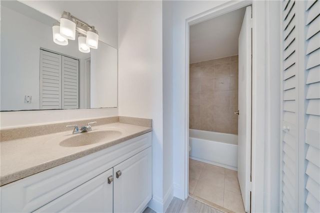 2350 NE 135th Street 1212, North Miami, FL 33181