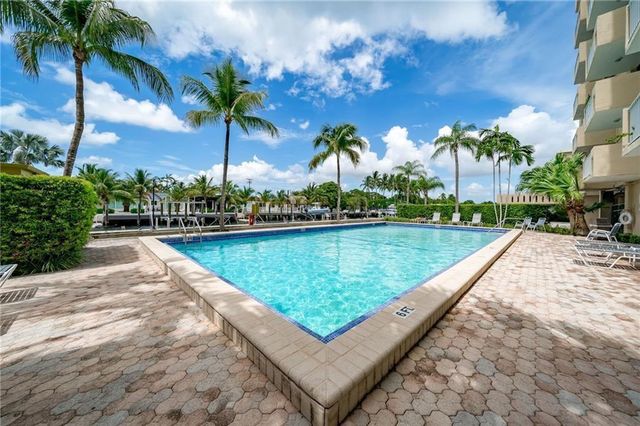 2350 NE 135th Street 1212, North Miami, FL 33181