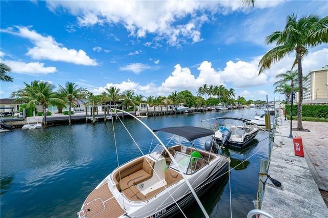2350 NE 135th Street 1212, North Miami, FL 33181