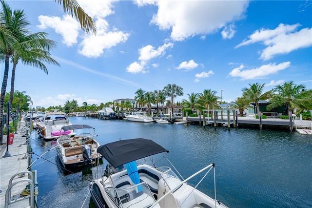 2350 NE 135th Street 1212, North Miami, FL 33181