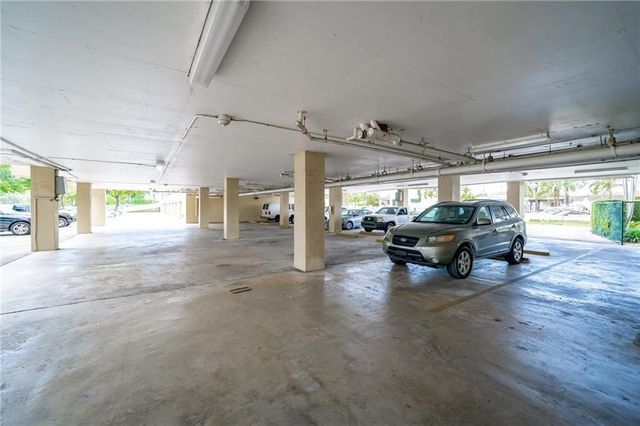 2350 NE 135th Street 1212, North Miami, FL 33181