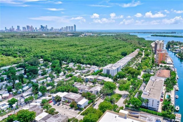 2350 NE 135th Street 1212, North Miami, FL 33181