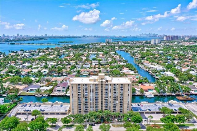 2350 NE 135th Street 1212, North Miami, FL 33181