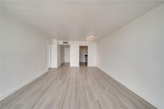 2350 NE 135th Street 1212, North Miami, FL 33181