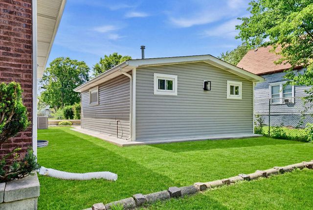 1584 Mckinley Street, Gary, IN 46404