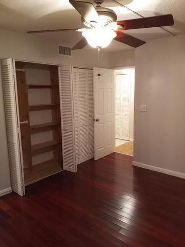 512 Gardens Drive 103, Pompano Beach, FL 33069