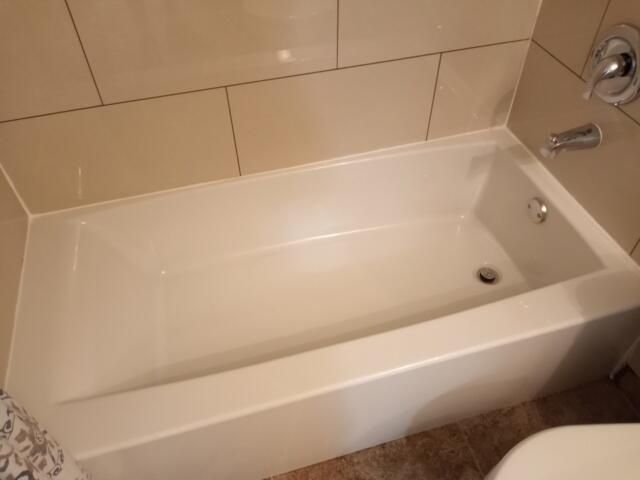 512 Gardens Drive 103, Pompano Beach, FL 33069