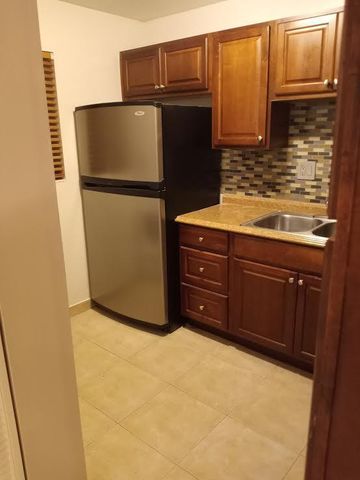 512 Gardens Drive 103, Pompano Beach, FL 33069