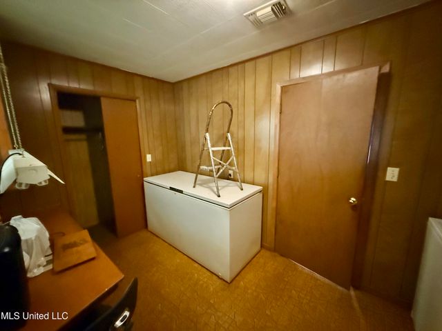 3925 Garland Avenue, Jackson, MS 39212