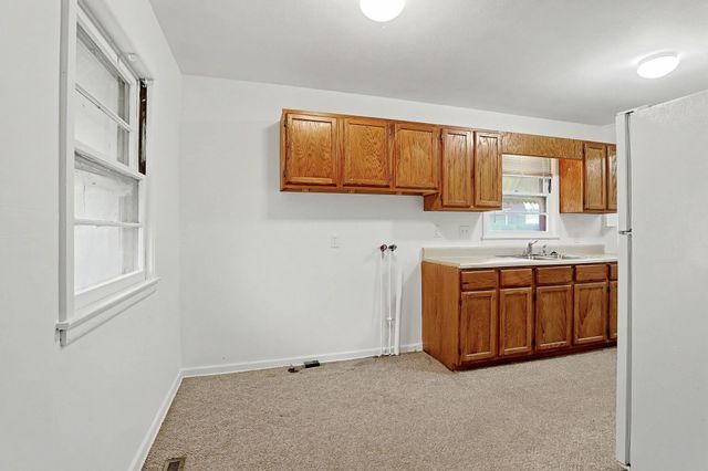 1526 E Donnell, Wichita, KS 67216