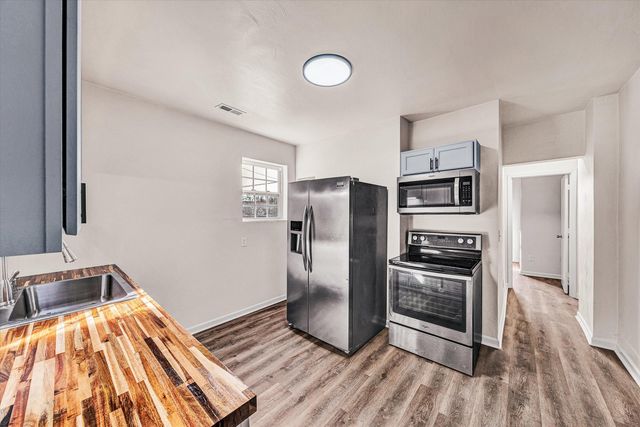 1001 Hanover AVE, Roanoke, VA 24017