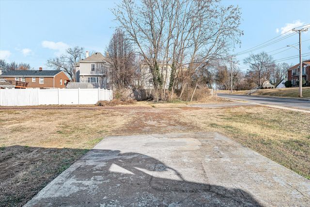 1001 Hanover AVE, Roanoke, VA 24017