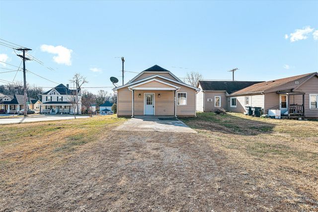 1001 Hanover AVE, Roanoke, VA 24017