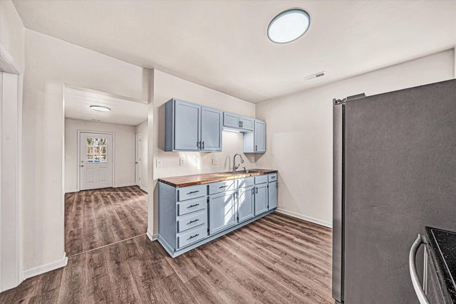 1001 Hanover AVE, Roanoke, VA 24017