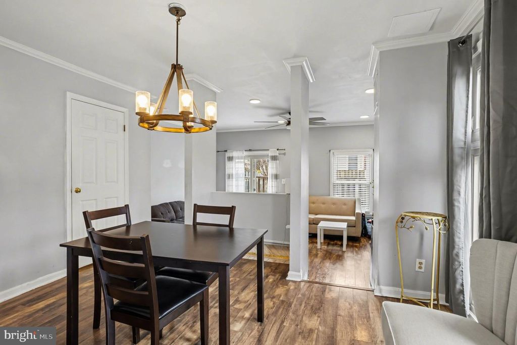 Image 6 of property listing at 216 SCOTT ST, Baltimore, MD 21230