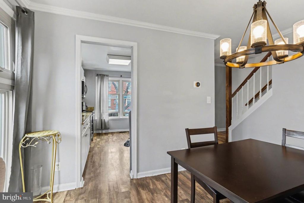 Image 7 of property listing at 216 SCOTT ST, Baltimore, MD 21230