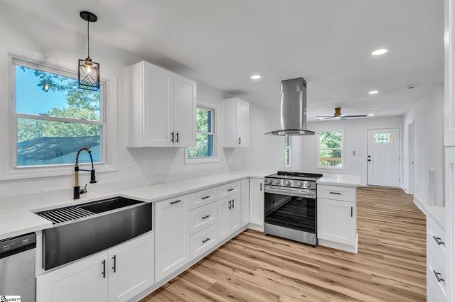 7 Hendricks Street, Greenville, SC 29607
