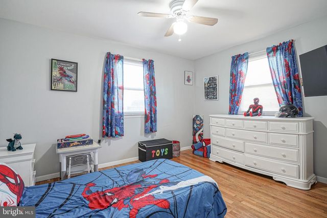 2432 S BROOKFIELD ST, Vineland, NJ 08361