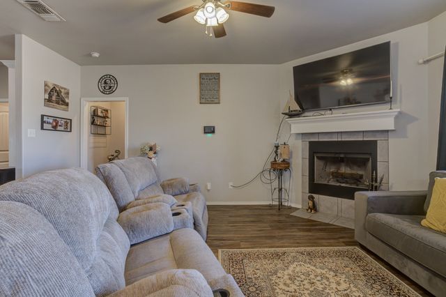 1807 E Grinnel Street, Lubbock, TX 79403