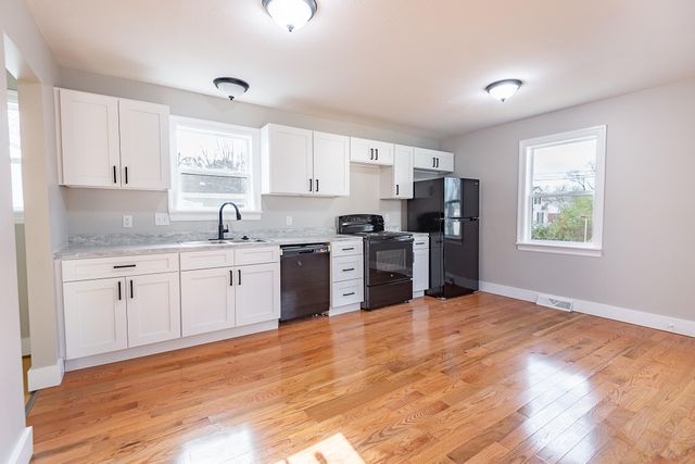 1613 N Weller Avenue, Springfield, MO 65803